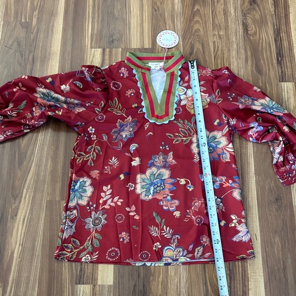 NEW Umgee Burgundy Floral Blouse with Red Green Trim Sz M but fits small - Picture 5 of 7